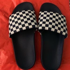 VANS CHECKERED SLIDES